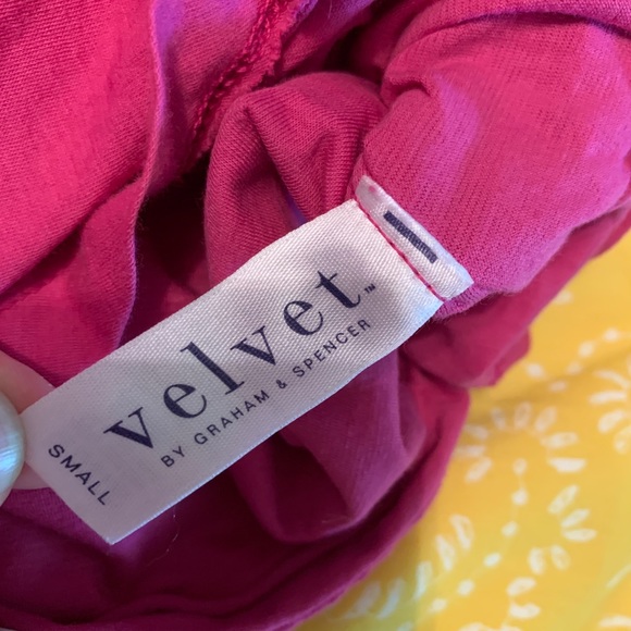 Beautiful one shoulder top by Velvet - Picture 4 of 4